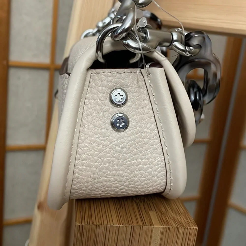Coach Micro Wavy Dinky Bag In Coachtopia Leather / Cloud NWT - Picture 7 of 17